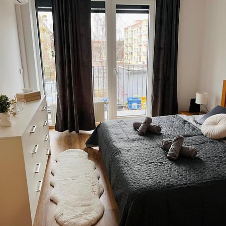 Old Town City Center Apartment 1 - Private Parking Included Кошице Экстерьер фото