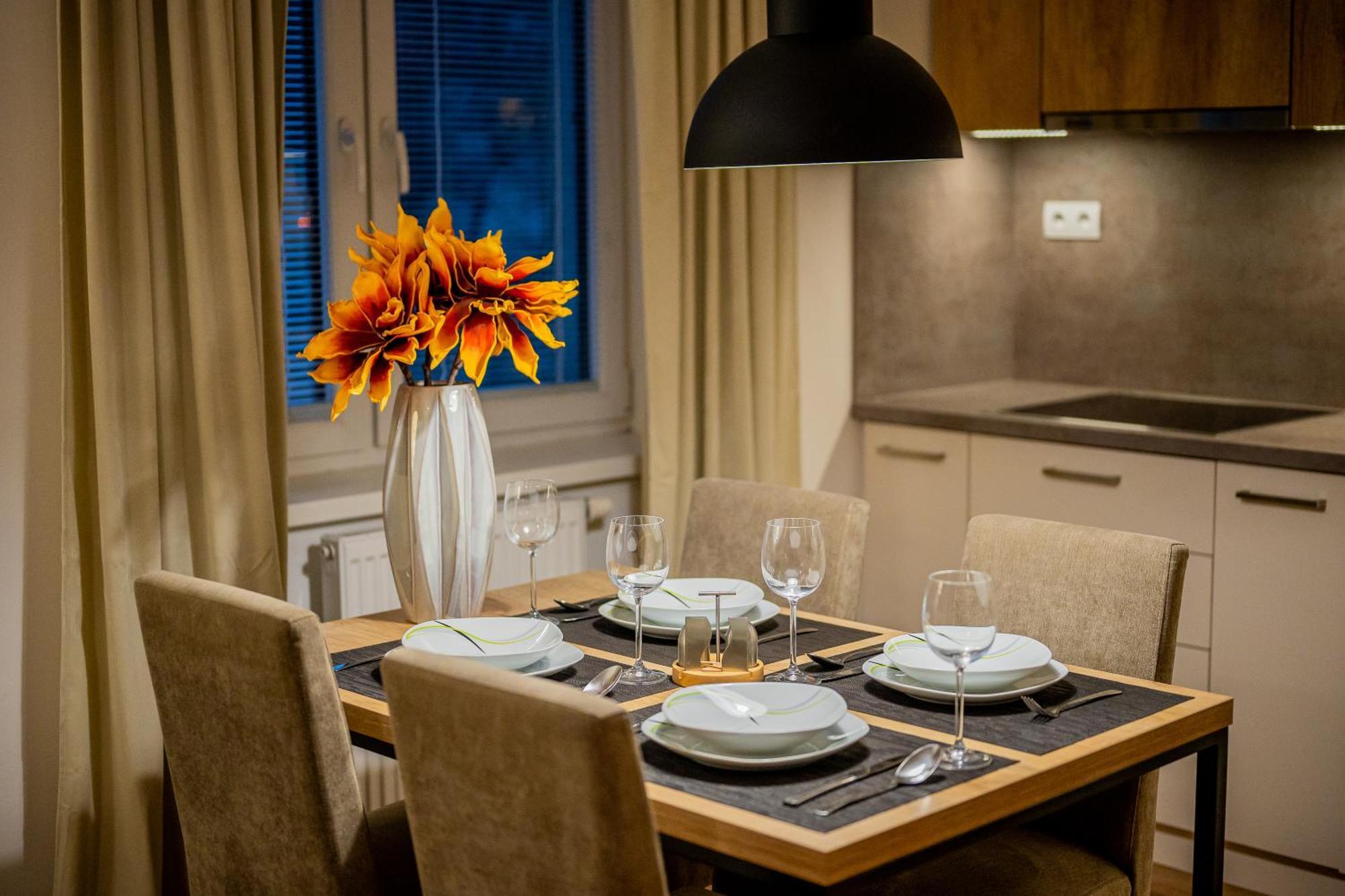 Old Town City Center Apartment 1 - Private Parking Included Кошице Экстерьер фото