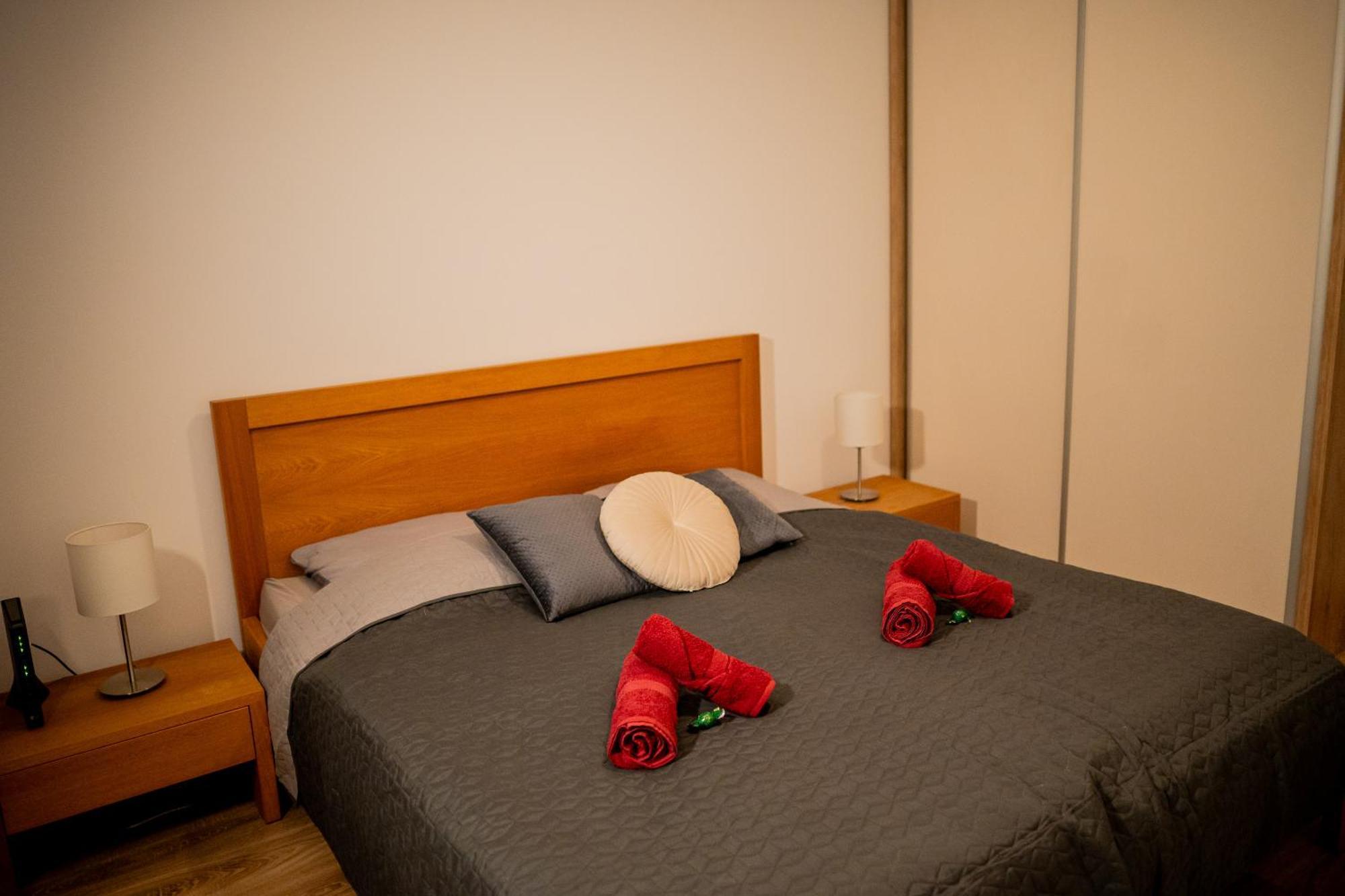 Old Town City Center Apartment 1 - Private Parking Included Кошице Экстерьер фото