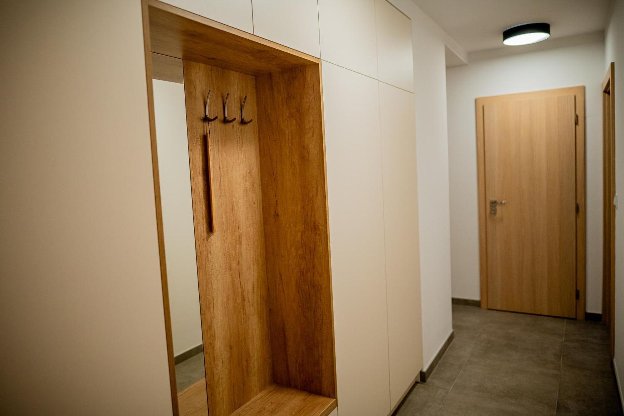 Old Town City Center Apartment 1 - Private Parking Included Кошице Экстерьер фото
