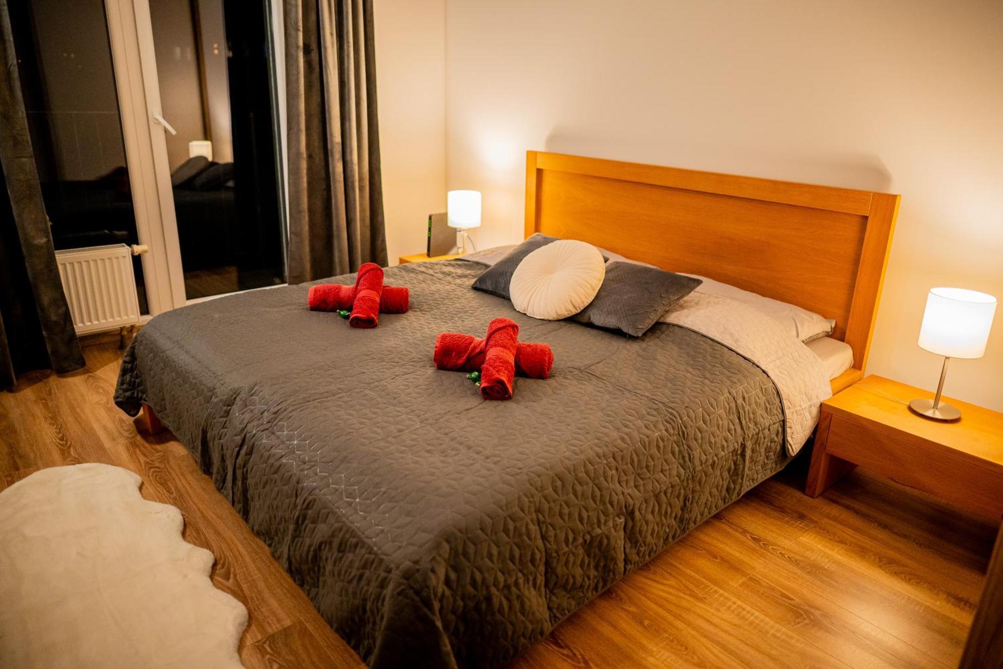 Old Town City Center Apartment 1 - Private Parking Included Кошице Экстерьер фото